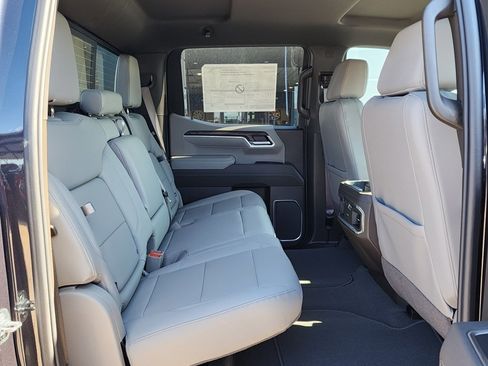 New 2026 GMC Sierra 1500 SLT w/ SLT Premium Plus Package image 43