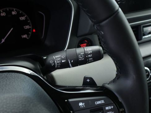 Used 2025 Honda Pilot Touring image 37