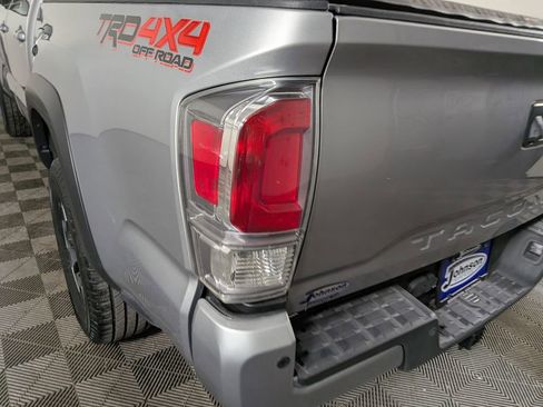 Used 2021 Toyota Tacoma TRD Off-Road image 12