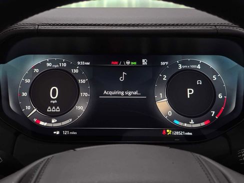 Used 2023 Land Rover Range Rover SV image 27