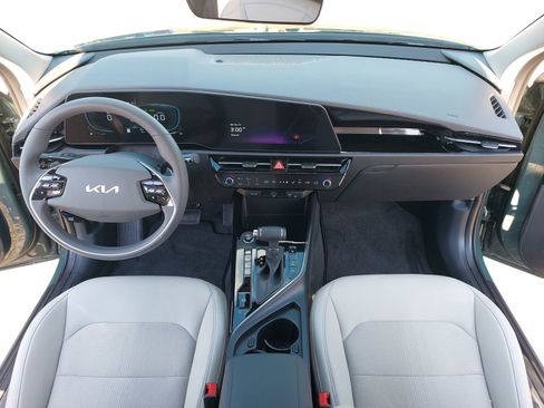 New 2026 Kia Niro EX image 9