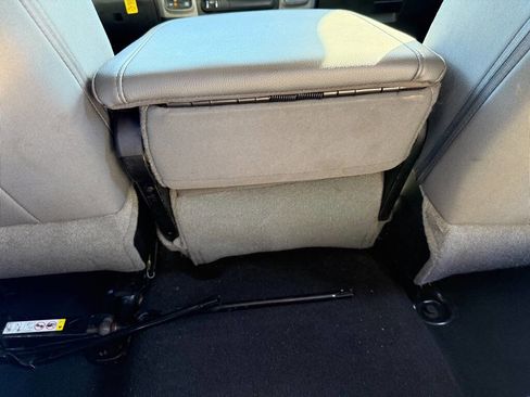 Used 2016 RAM 1500 Express image 25