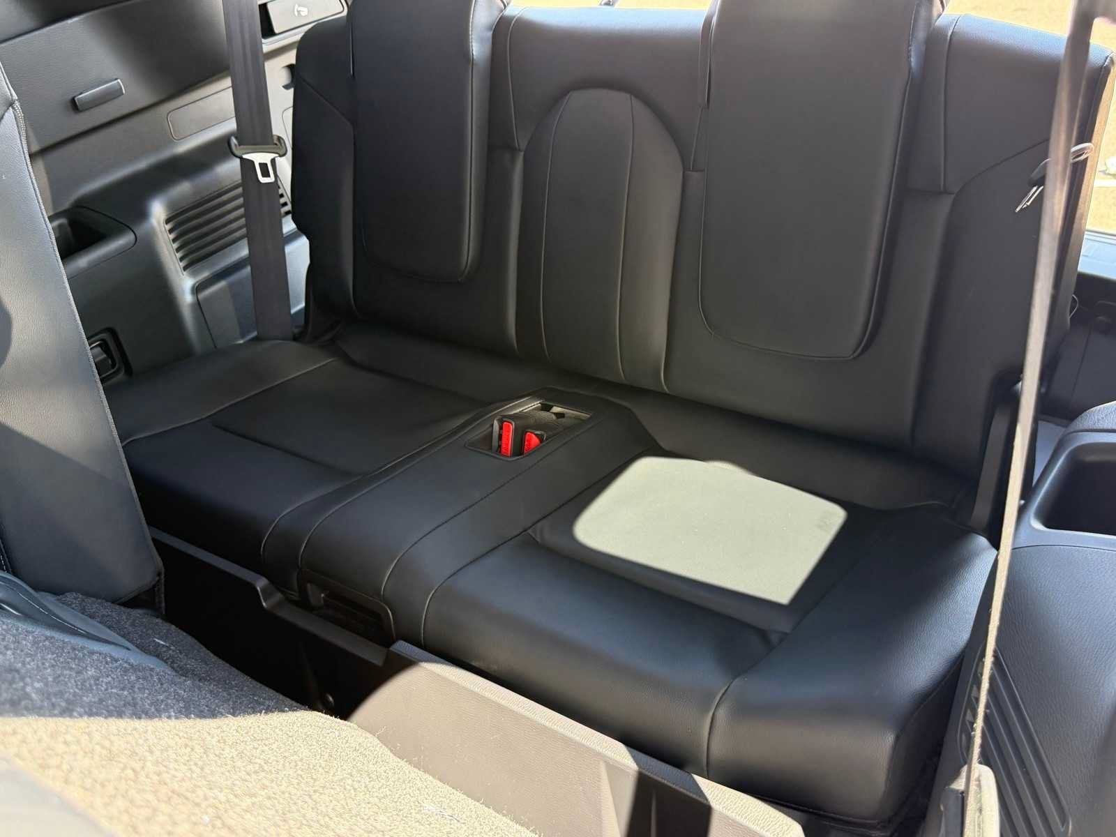 Used 2023 Mitsubishi Outlander SEL AWD/4WD image 25
