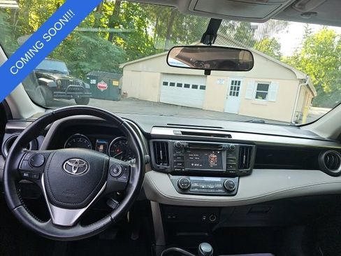 Used 2016 Toyota RAV4 XLE FWD image 10
