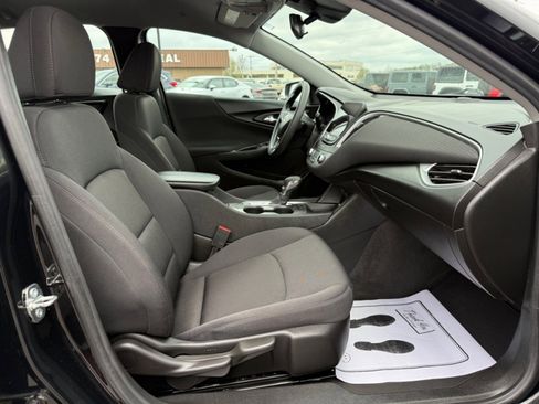 Used 2024 Chevrolet Malibu LT FWD image 22