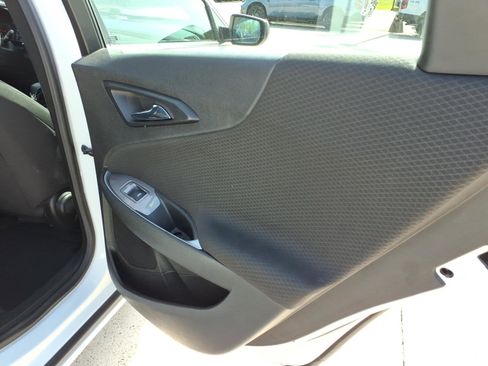 Used 2023 Chevrolet Malibu LT image 10