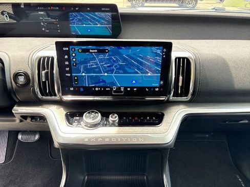 Certified 2025 Ford Expedition Max Platinum AWD/4WD image 21