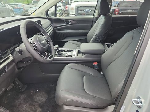 New 2026 Kia Carnival SX Prestige image 9