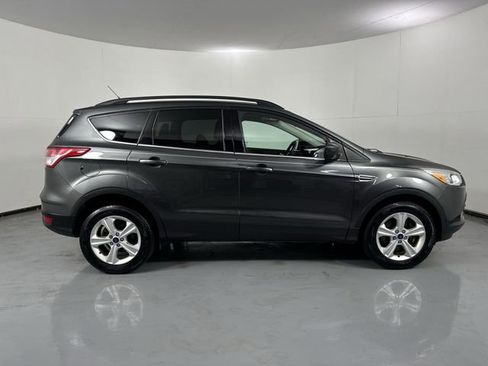 Used 2016 Ford Escape SE w/ Equipment Group 201A AWD/4WD image 36