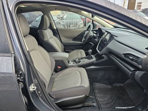Used 2024 Subaru Crosstrek 2.0i Premium image 11