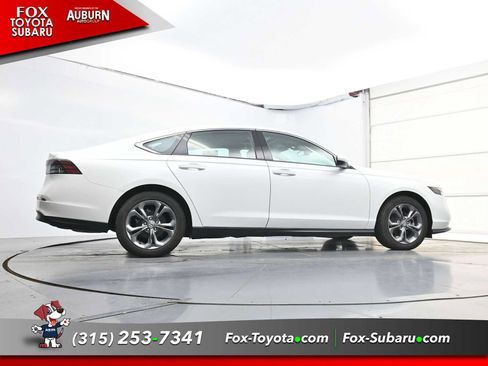 Used 2024 Honda Accord EX image 23
