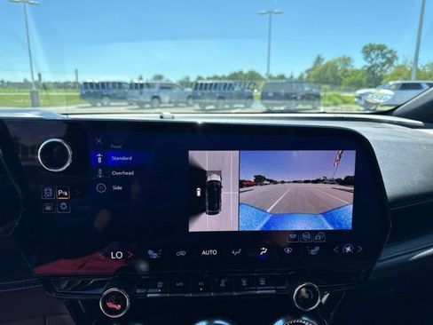 Used 2024 Chevrolet Blazer EV LT AWD/4WD image 28
