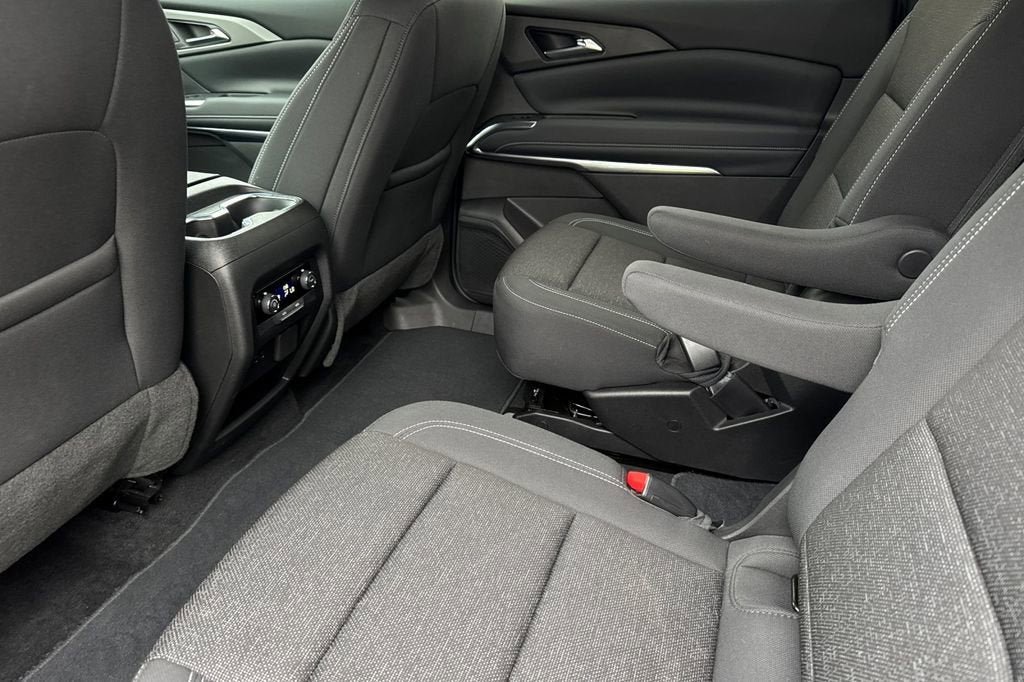 New 2026 Chevrolet Traverse LT w/ Midnight/Sport Edition FWD image 12