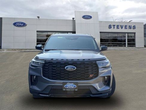 Certified 2025 Ford Explorer ST AWD/4WD image 2