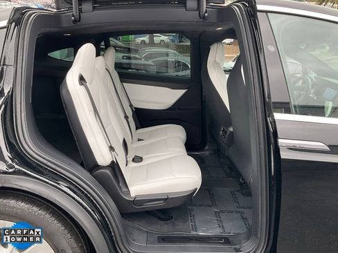 Used 2018 Tesla Model X 75D image 47