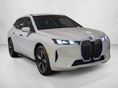 New 2026 BMW iX xDrive45 image 6