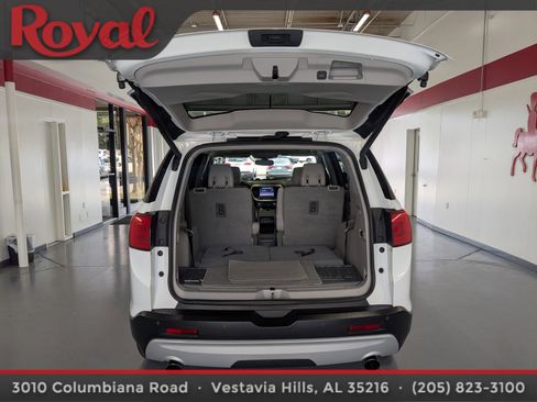 Used 2018 GMC Acadia SLT image 13