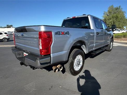 Used 2022 Ford F250 XLT image 4