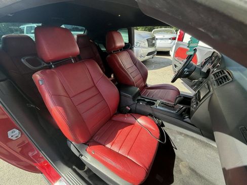 Used 2012 Dodge Challenger R/T RWD image 20