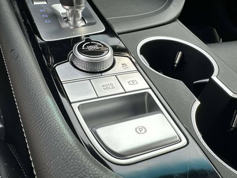 Used 2026 Genesis G70 2.5T RWD image 18