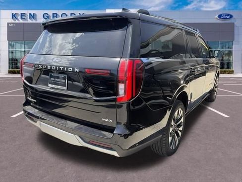 Used 2025 Ford Expedition Max Platinum w/ Driver's Package AWD/4WD image 5