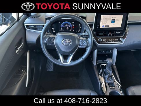 Used 2025 Toyota Corolla Cross XLE AWD/4WD image 19