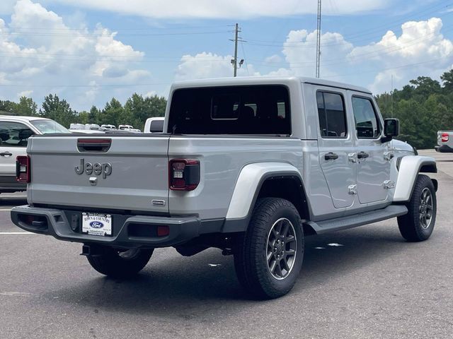 Used 2023 Jeep Gladiator Overland w/ LED Lighting Group AWD/4WD image 31
