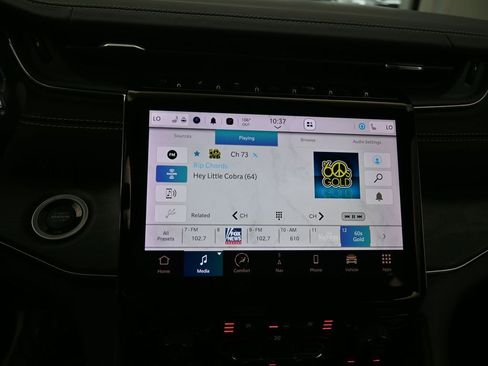 Used 2023 Jeep Grand Cherokee Overland w/ Luxury Tech Group IV image 25