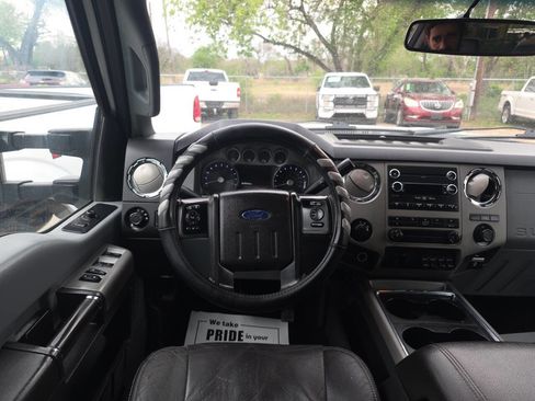 Used 2016 Ford F350 XLT w/ XLT Value Package image 8