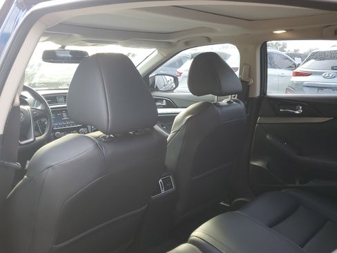 Used 2017 Nissan Maxima 3.5 SL image 13