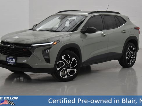 Certified 2024 Chevrolet Trax RS w/ Sunroof Package image 1