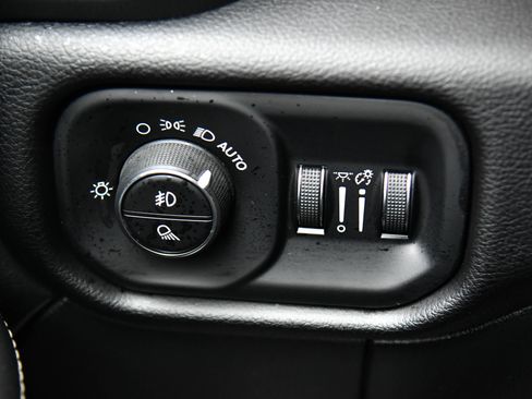 Used 2024 RAM 2500 Laramie image 41