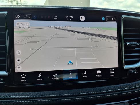 Used 2024 Chrysler Pacifica Limited w/ S Appearance Package image 6