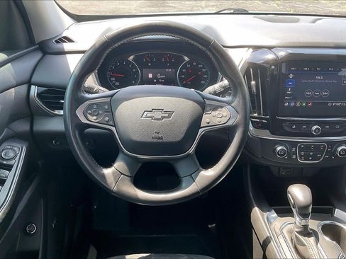 Used 2021 Chevrolet Traverse RS w/ LPO, Floor Liner Package FWD image 5