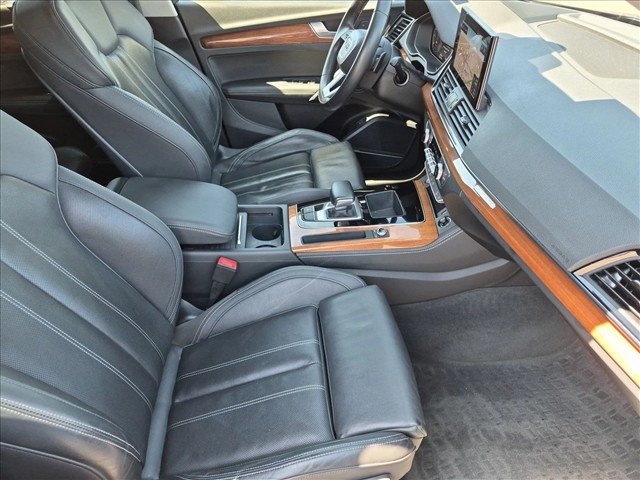 Used 2021 Audi Q5 Prestige w/ Prestige Package AWD/4WD image 23
