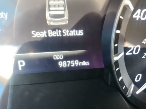 Used 2021 Toyota Highlander XLE AWD/4WD image 13