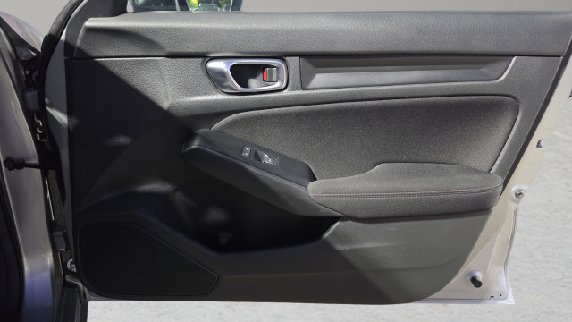 Used 2025 Honda Civic Sport image 23