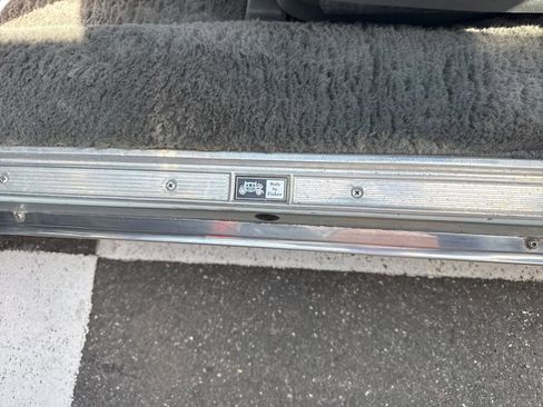 Used 1989 Cadillac Brougham image 31