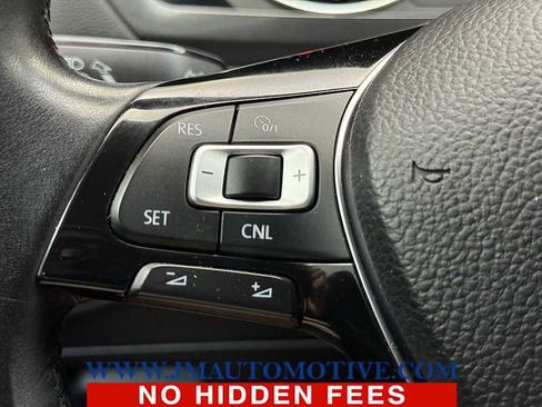 Used 2018 Volkswagen Tiguan SE FWD image 42