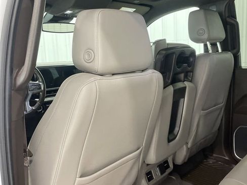 Used 2024 Chevrolet Silverado 2500 LTZ image 24