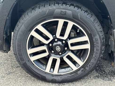 Used 2014 Toyota 4Runner Limited AWD/4WD image 11