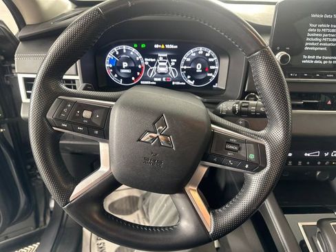 Used 2022 Mitsubishi Outlander SE AWD/4WD image 25