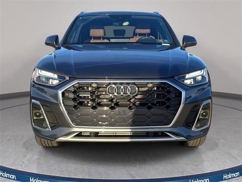 Used 2023 Audi Q5 e Premium Plus w/ Premium Plus Package image 3