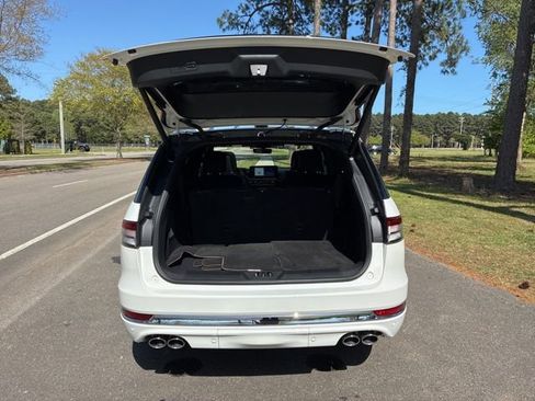 Used 2025 Lincoln Aviator Black Label image 18