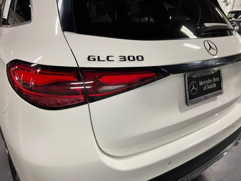 Used 2023 Mercedes-Benz GLC 300 4MATIC image 14