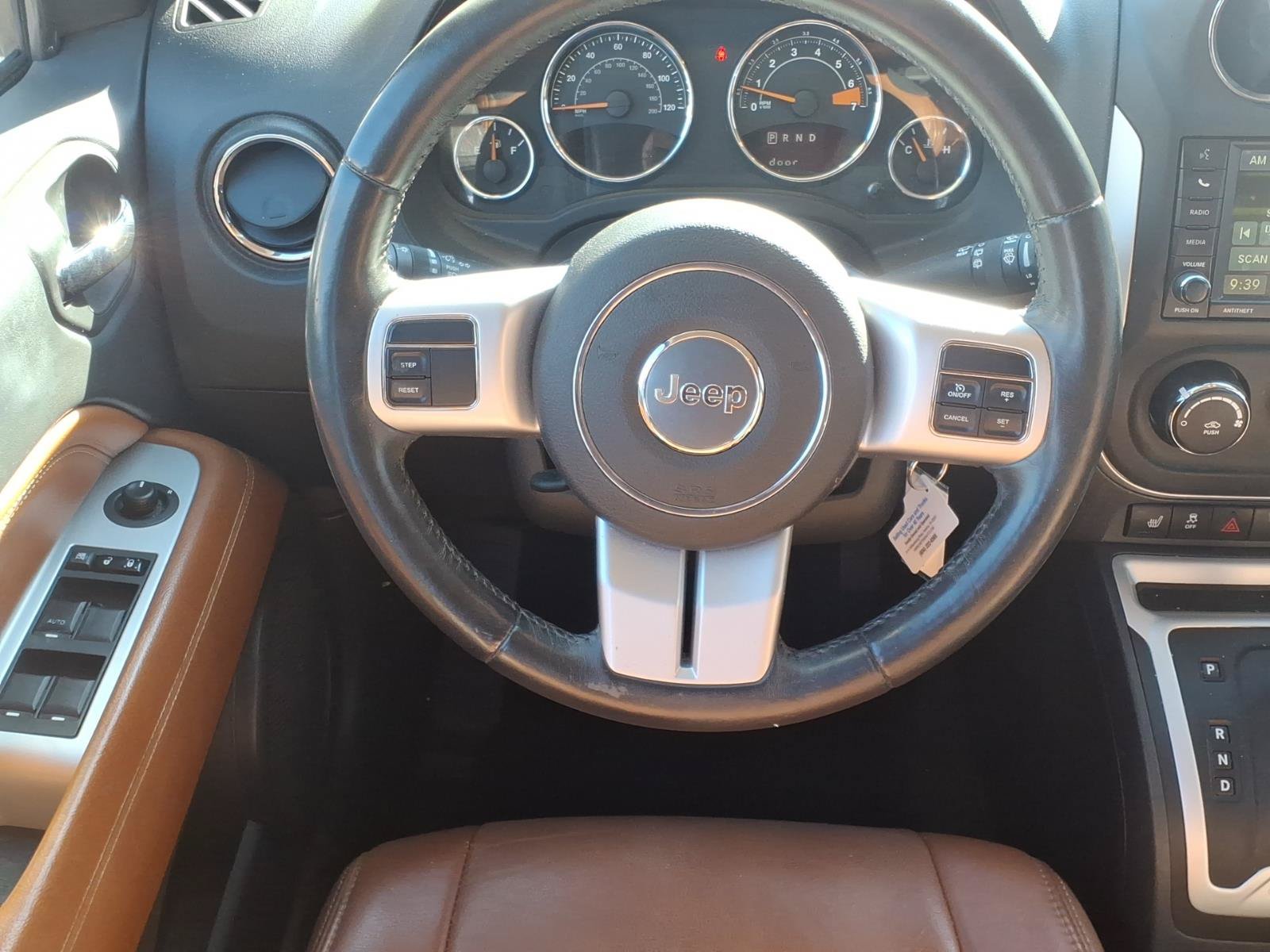 Used 2016 Jeep Compass High Altitude AWD/4WD image 5