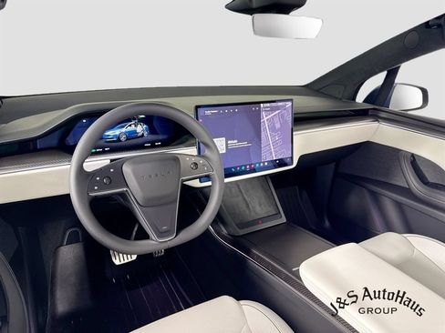 Used 2026 Tesla Model X Plaid AWD/4WD image 30