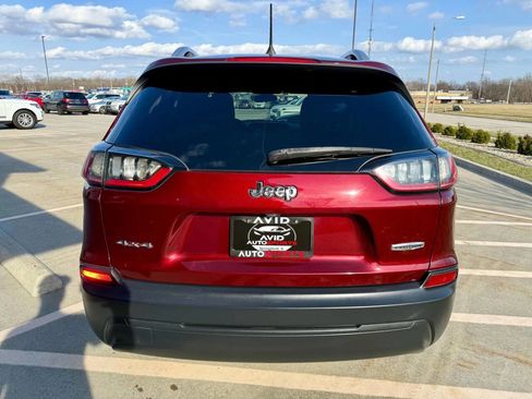 Used 2019 Jeep Cherokee Latitude w/ Popular Appearance Group image 7