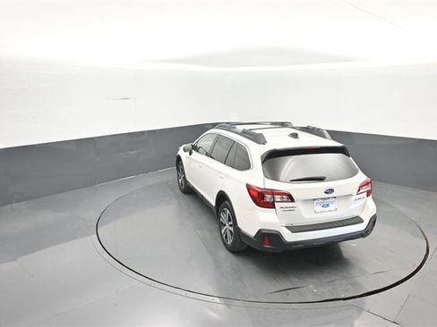 Used 2018 Subaru Outback 2.5i Premium image 21