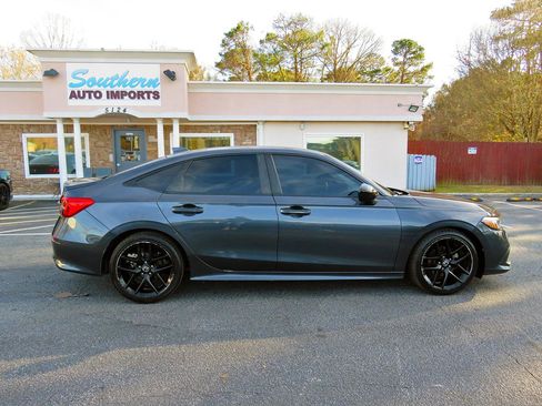 Used 2022 Honda Civic Sport image 6